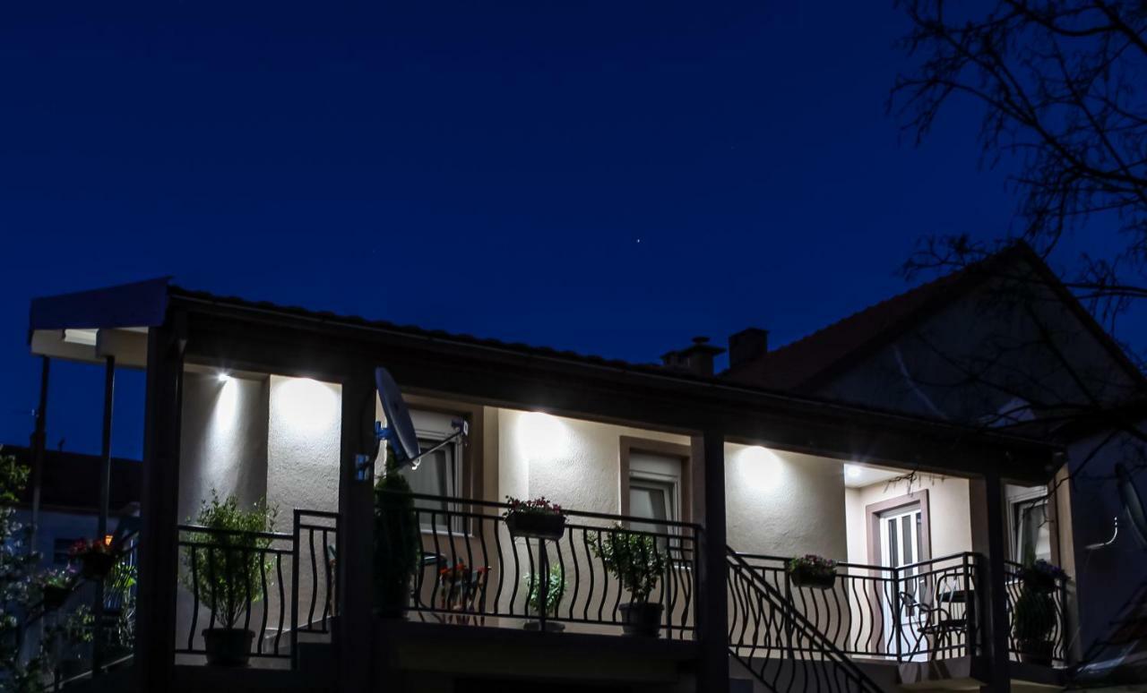 Apartman Kaca Cetinje Exterior foto